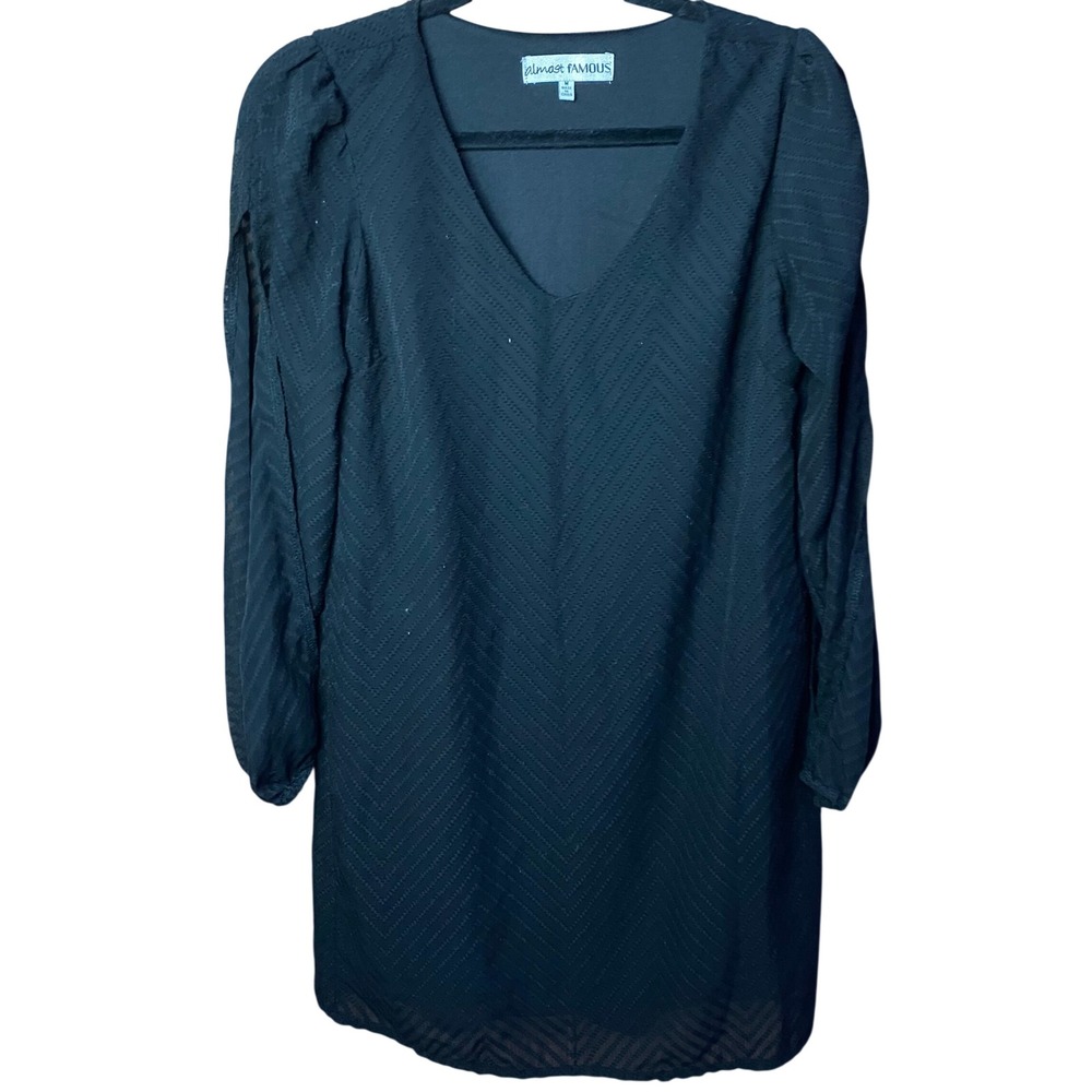 Almost Famous V-Neck Shift Dress Women Size M Black Chevron Texture Missing Belt